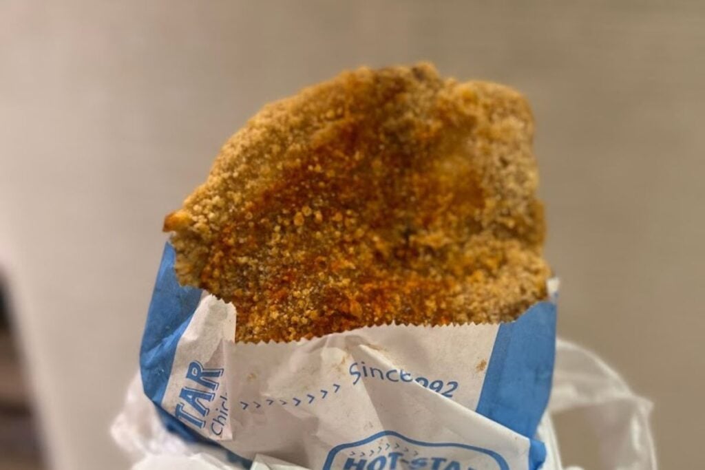 Cheap eats in Hong Kong you must try at least once 15 best cheap eats in hong kong HOT-STAR Large Fried Chicken