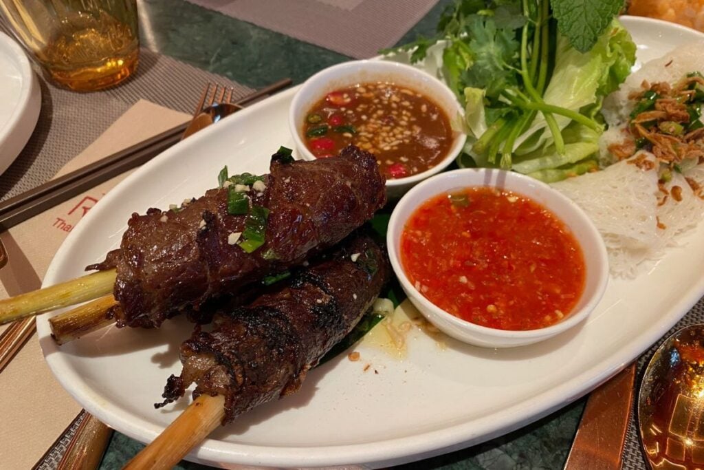 Ruên review: a solid Tsim Sha Tsui spot for economical Thai & Vietnamese fare 2 beef skewers Ruên review