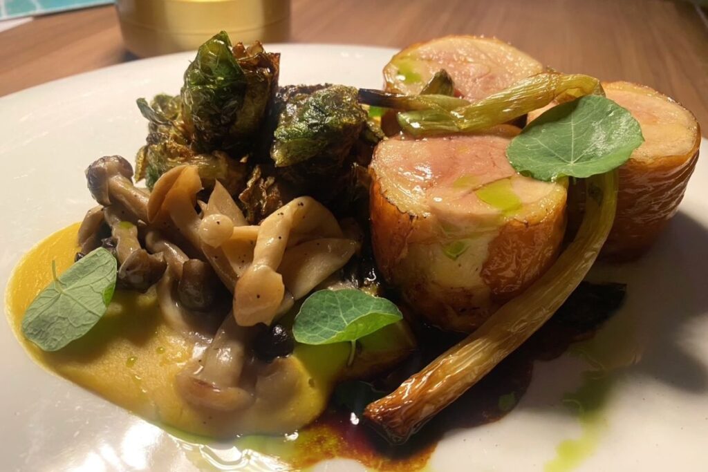 WATERMARK review: waterfront dining returns to Central’s Pier 7 2 chicken WATERMARK review