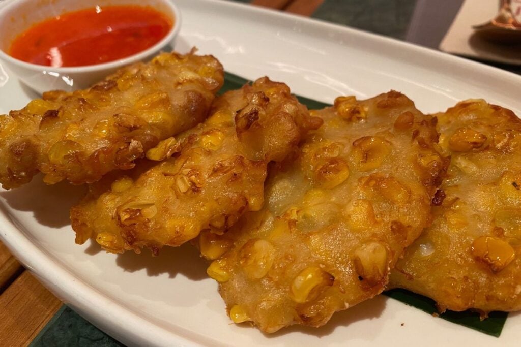 Ruên review: a solid Tsim Sha Tsui spot for economical Thai & Vietnamese fare 1 crab and corn cakes Ruên review