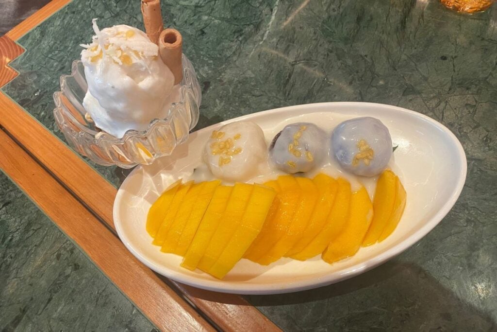 Ruên review: a solid Tsim Sha Tsui spot for economical Thai & Vietnamese fare 4 dessert Ruên review