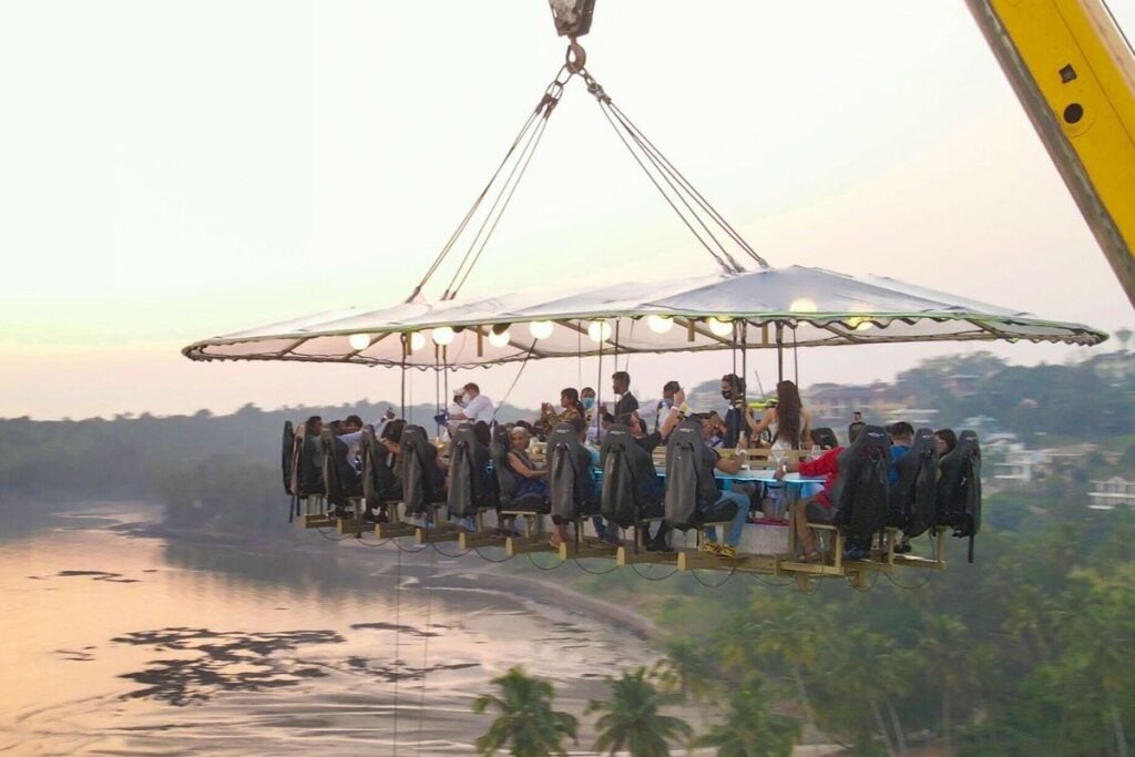 FlyDining is coming to Hong Kong this summer for dinner 48 metres above the ground FlyDining Hong Kong launches this summer