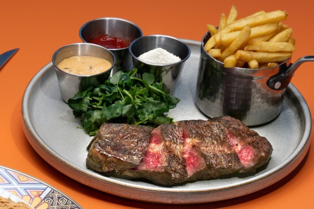 Mirage Bar & Restaurant’s fusion dinner menu now at HKD471, exclusively for Foodie readers Mirage Bar & Restaurant’s Easts-meet-West Exploration dinner menu Foodie Experiences rates