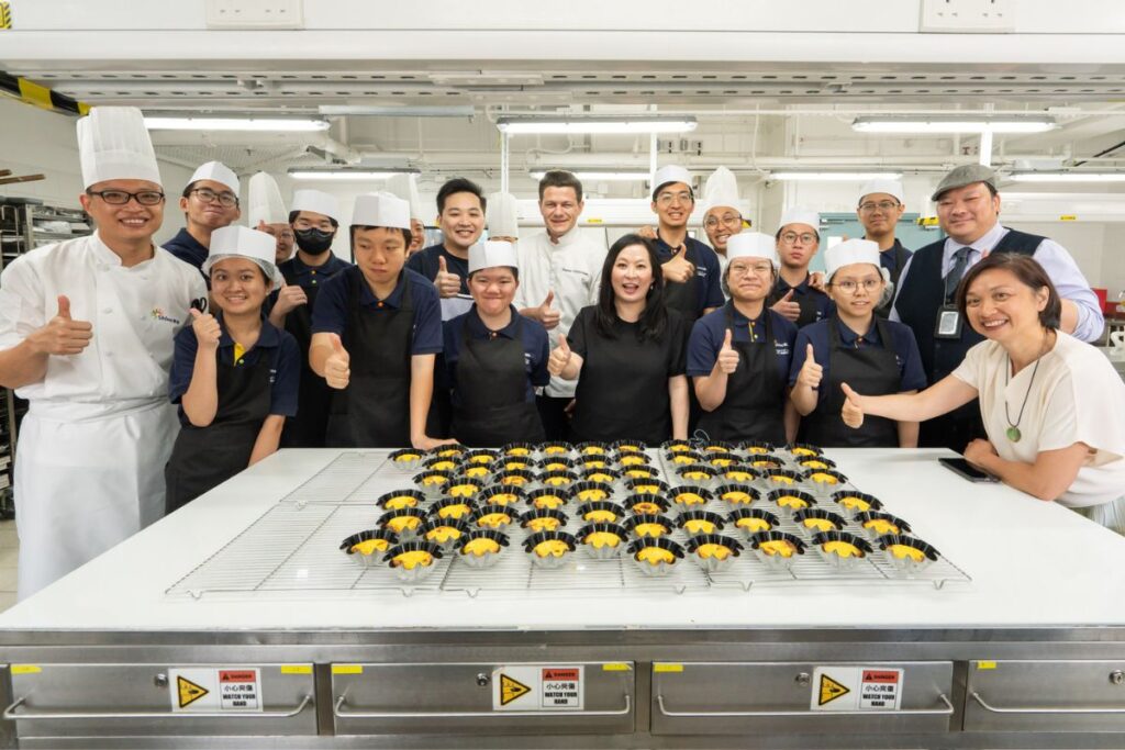 r é n launches Artisan Egg Tarts made with Hong Kong eggs at VTC’s Shine r é n Artisan Egg Tarts egg tart workshop