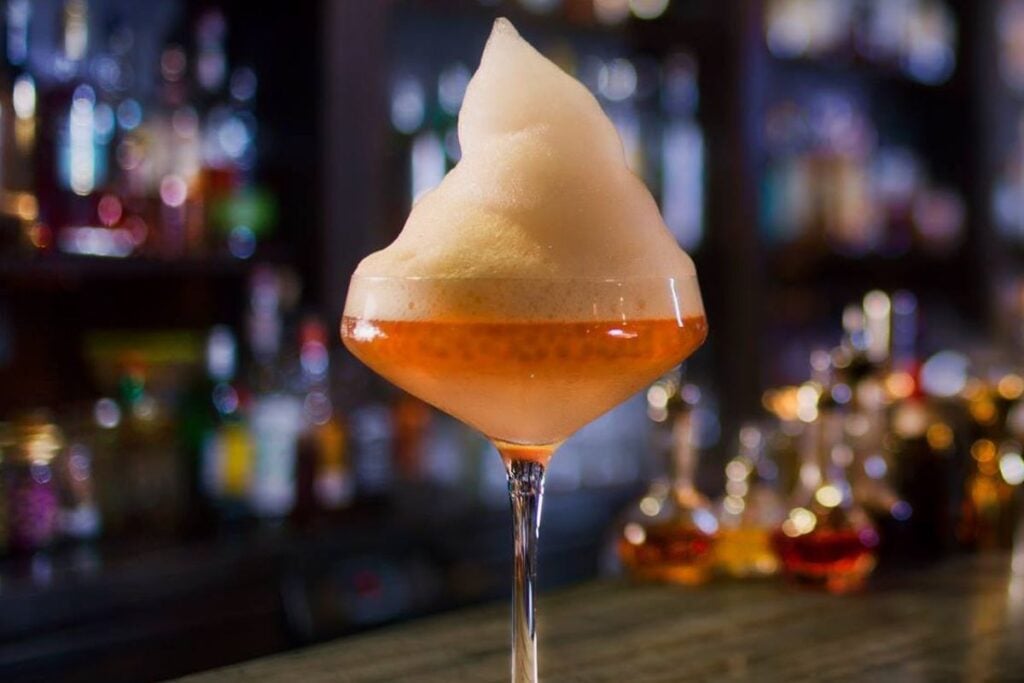 The 32 best bars in Hong Kong to try in 2025, from dive bars to fine mixology 13 Quinary best bars in Hong Kong