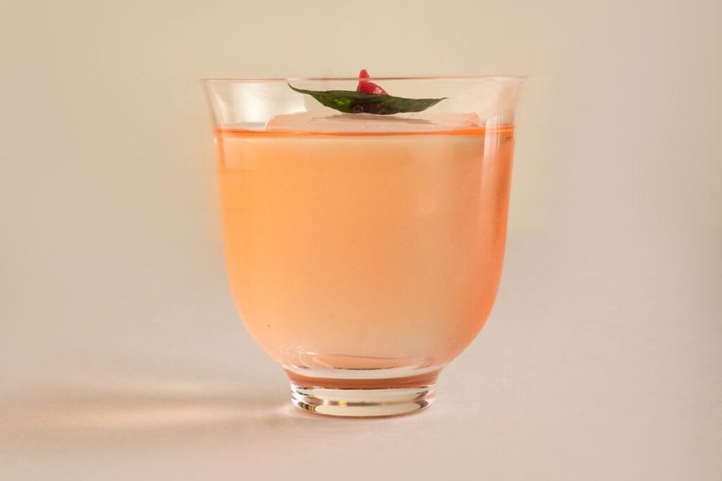 The 32 best bars in Hong Kong to try in 2025, from dive bars to fine mixology 26 best bars to try in Hong Kong 2025