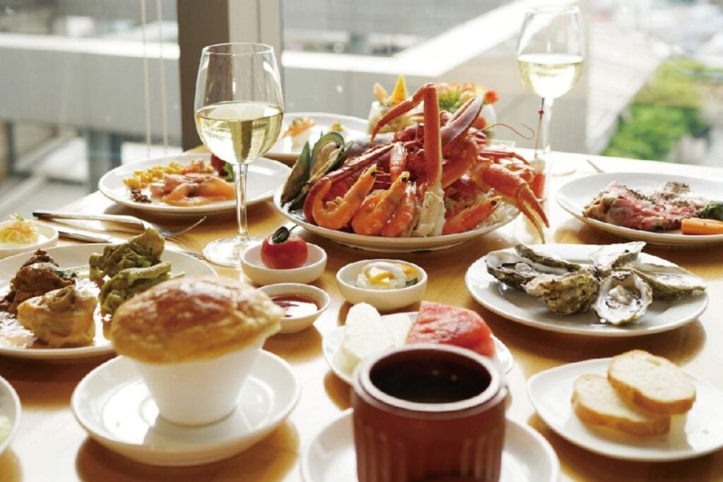 The best buffets in Hong Kong for your next all-you-can eat meal 8 best buffets Hong Kong Mr. Steak Buffet a la minute