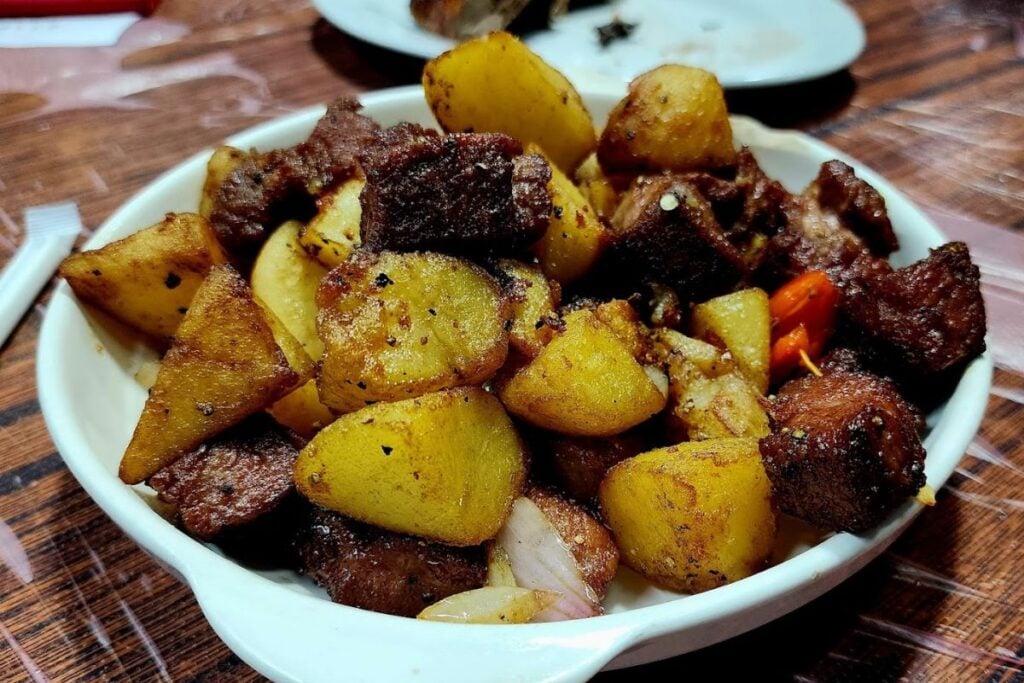 The best dai pai dongs in Hong Kong for the ultimate wok hei flavours 1 the best dai pai dongs hong kong cantonese food street eating Oi Man Sing