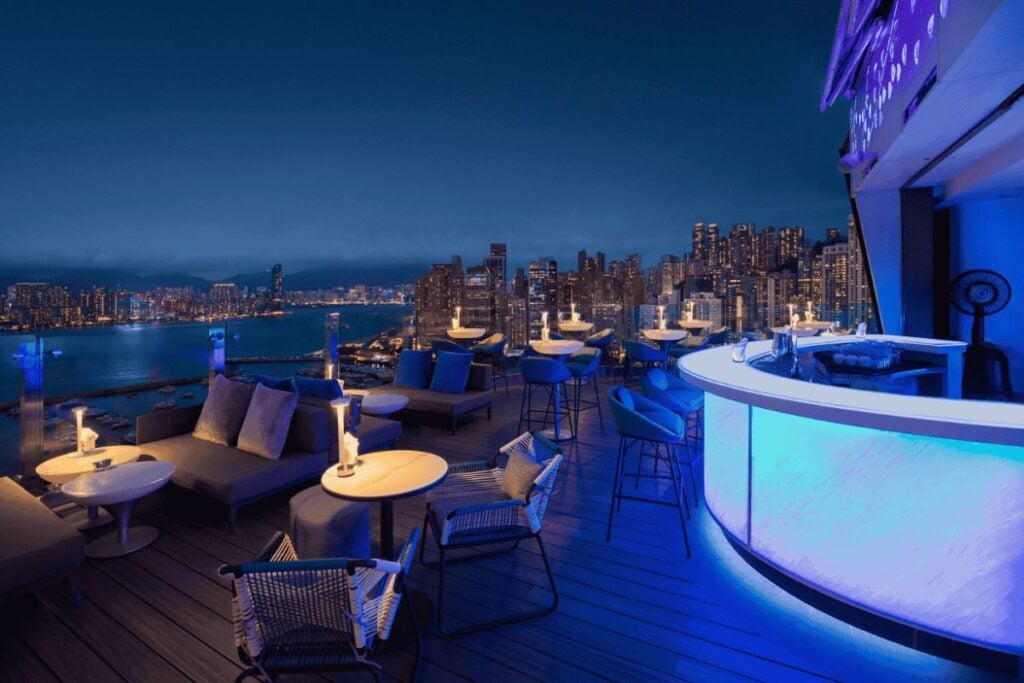 The best hotels to book in Hong Kong for wining and dining, from affordable to luxurious 5 best hotels for foodies in Hong Kong The Park Lane Hong Kong