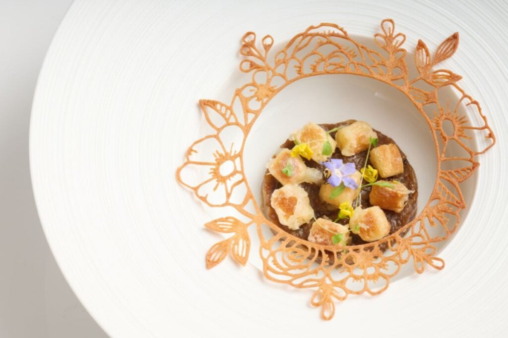 The best restaurants in Admiralty for business lunches and luxurious dinners Restaurant Petrus