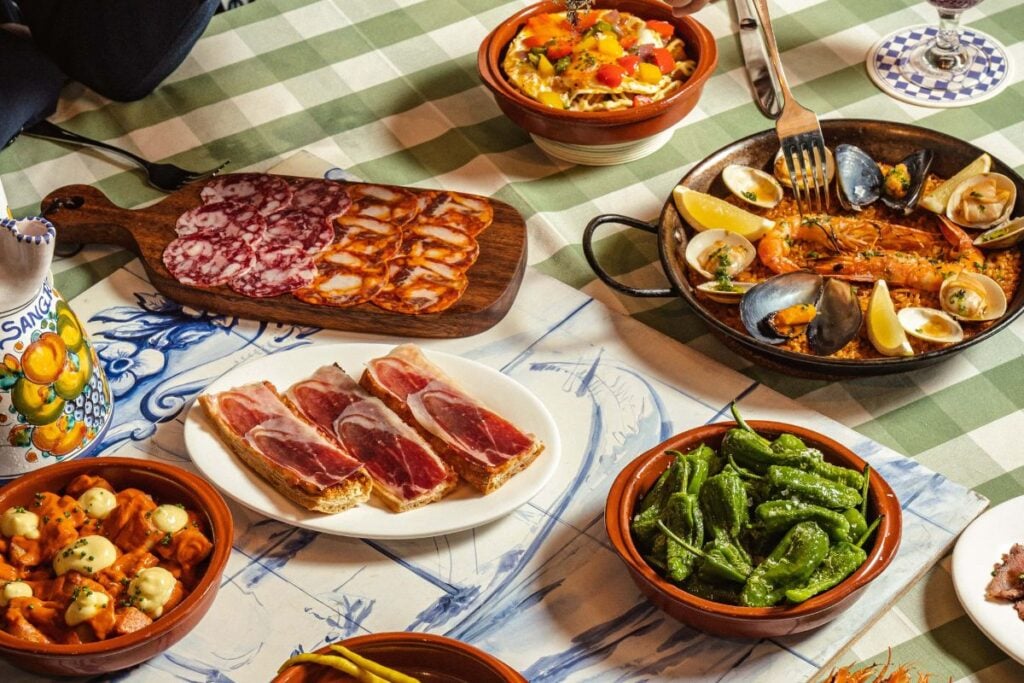 The best restaurants in Causeway Bay, Hong Kong’s hub for delicious food 13 best restaurants in Causeway Bay Calle Ocho