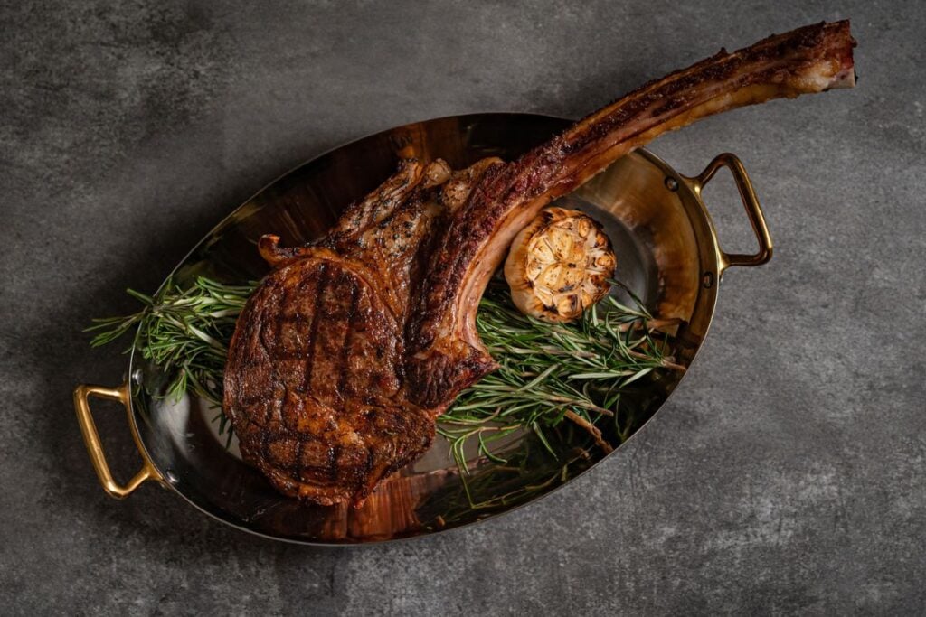 The best restaurants in Causeway Bay, Hong Kong’s hub for delicious food 6 best restaurants in Causeway Bay The Grill Room