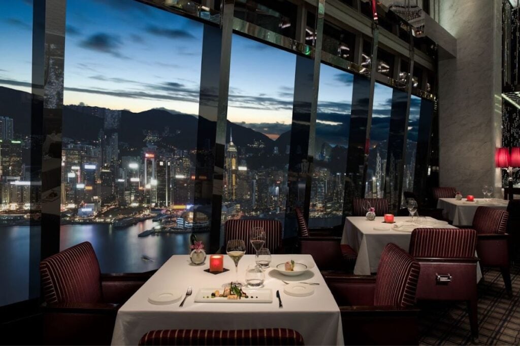 The best restaurants with a view in Hong Kong, from Victoria Harbour to the mountains 2 best restaurants view a view Hong Kong Tosca di Angelo