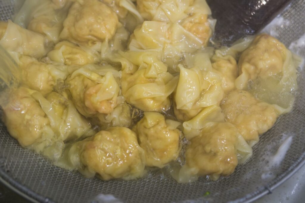 The Praya teams up with Man Mak Kee to reinterpret HK-style wonton noodles The Praya teams up with Man Mak Kee to reinterpret HK-style wonton noodles