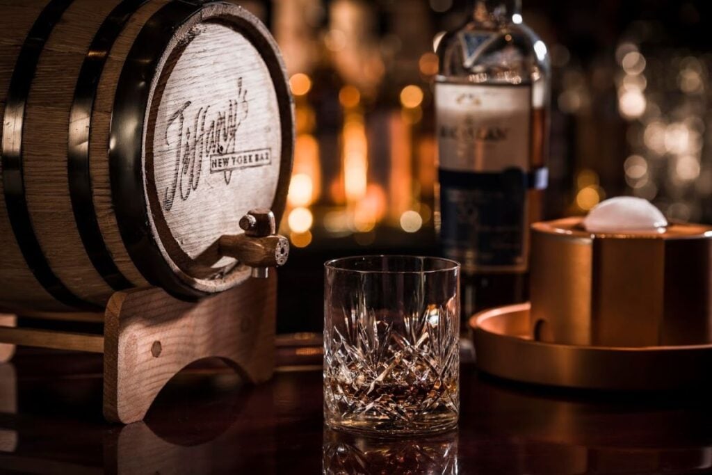 The best whisky bars in Hong Kong for savouring a wee dram 9 Tiffany’s New York Bar The best whisky bars in Hong Kong for savouring a wee dram